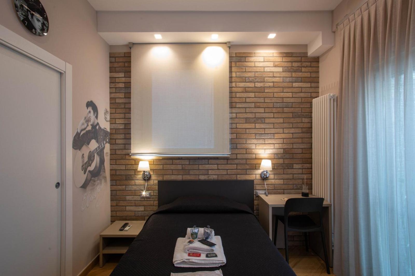 Little Rock Guest House Гаэта Экстерьер фото