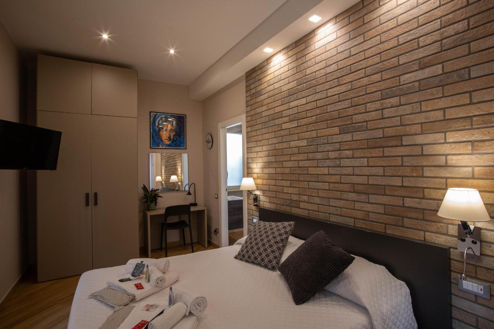 Little Rock Guest House Гаэта Экстерьер фото
